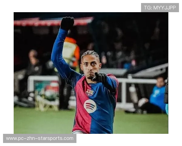 拉菲尼亚弧顶劲射破网巴萨领先