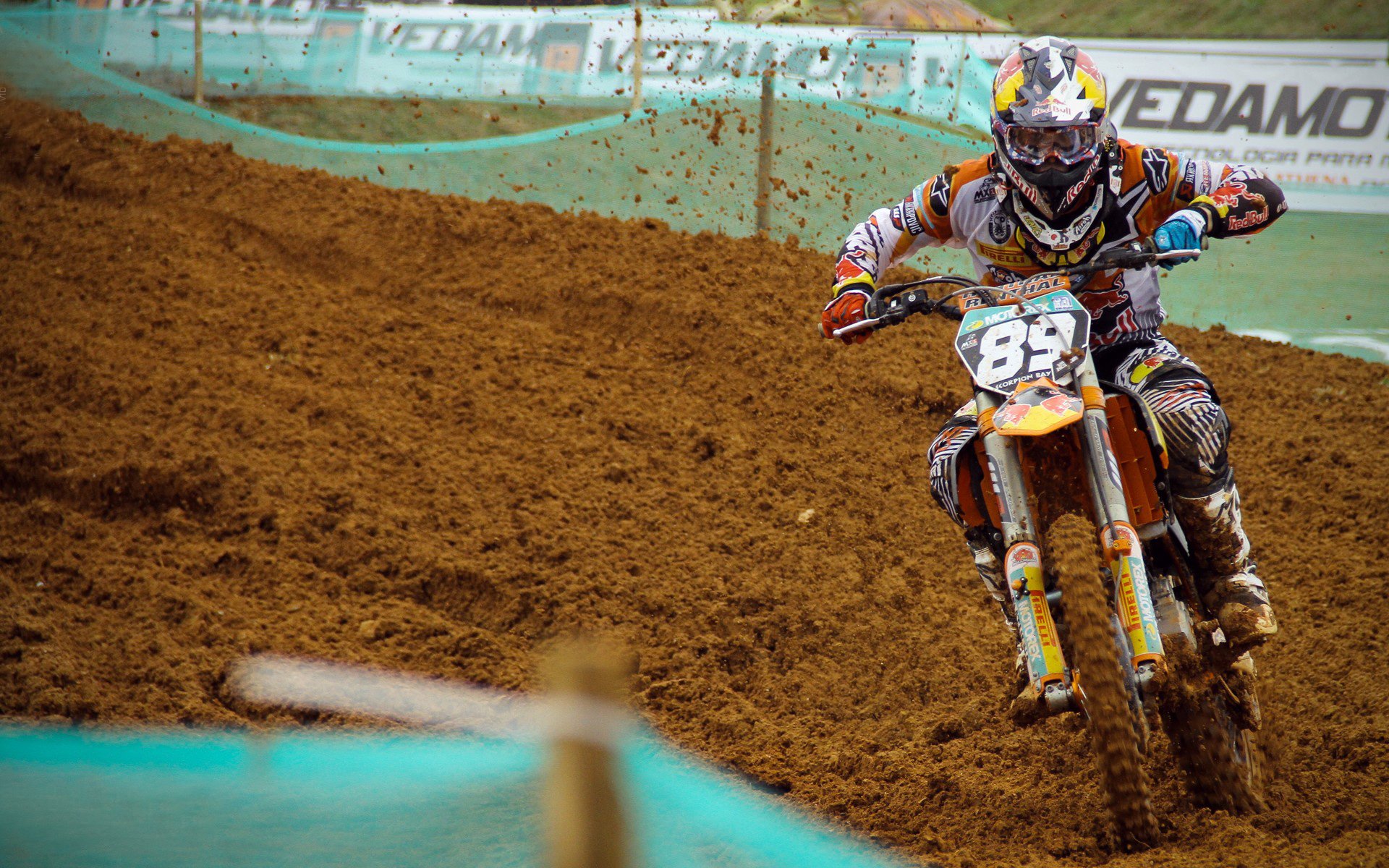 星空app官网-伤停危机球队如何应对主力缺阵，伤停汇总